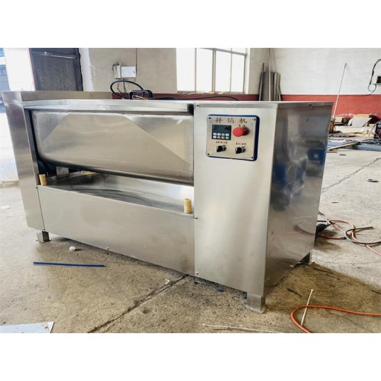 Filling mixing machine